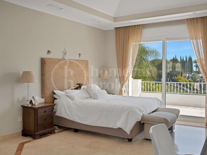 Villa Zanalita - Mansion with Panoramic Views in Nueva Andalucia