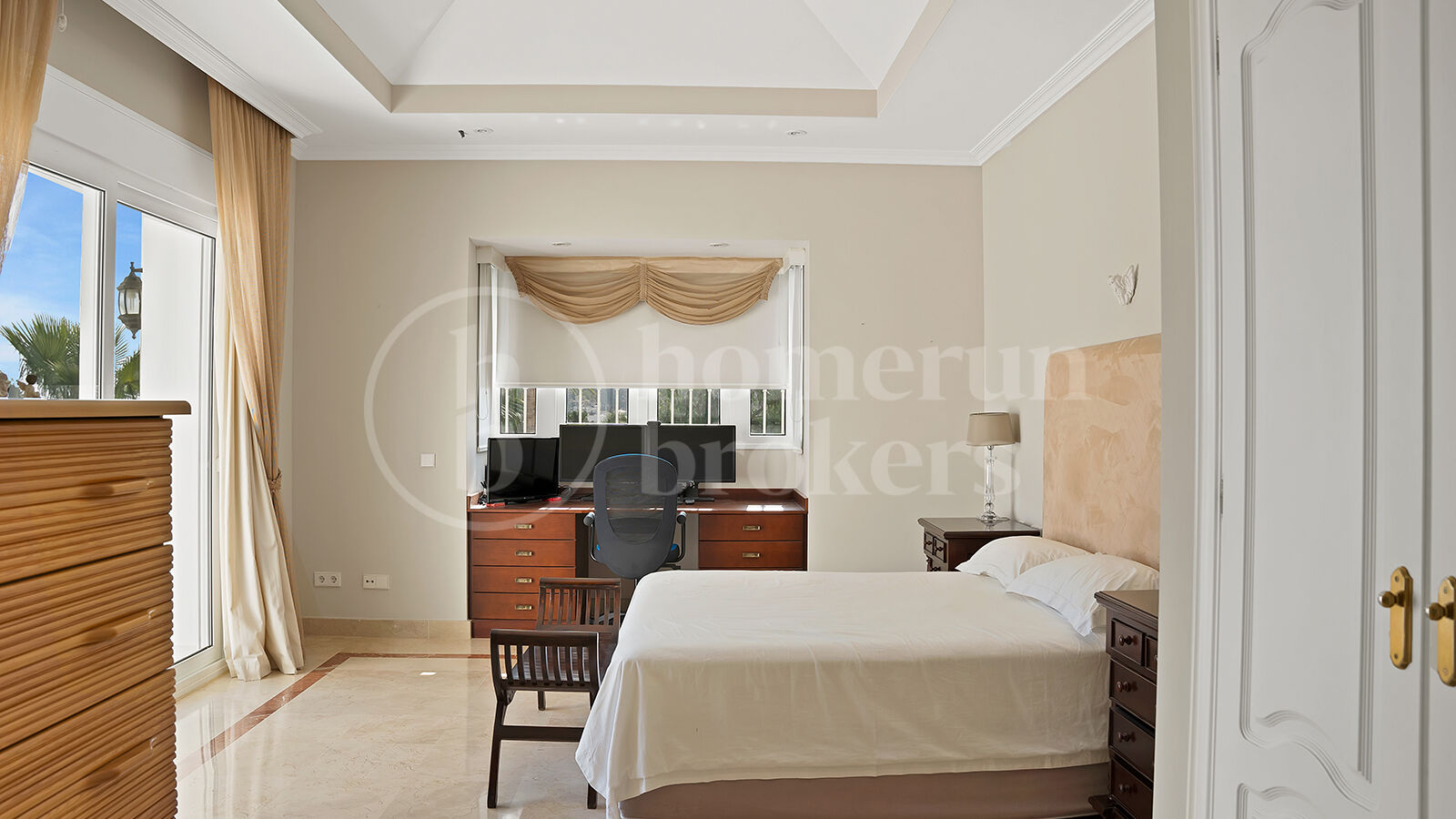 Villa Zanalita - Mansion with Panoramic Views in Nueva Andalucia