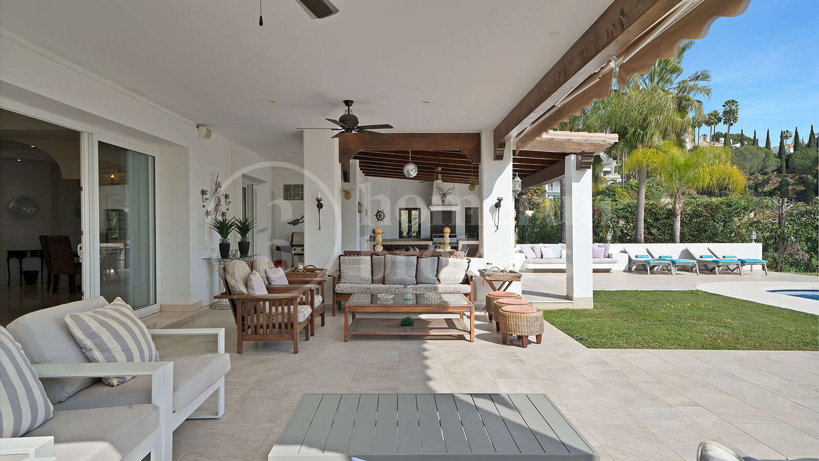 Villa Zanalita - Mansion with Panoramic Views in Nueva Andalucia