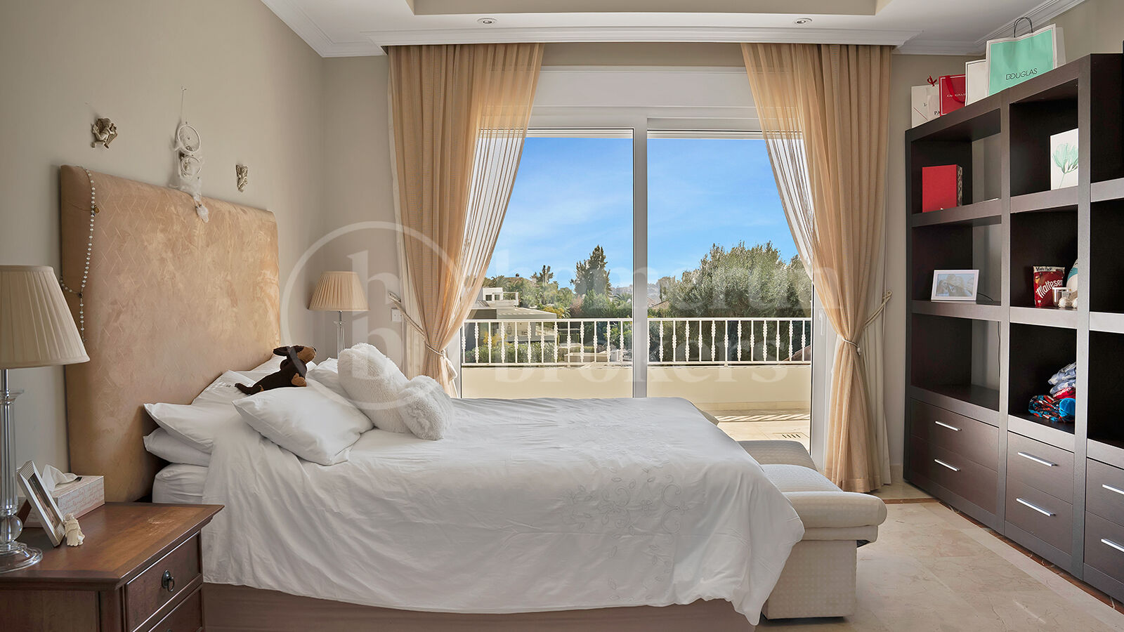 Villa Zanalita - Mansion with Panoramic Views in Nueva Andalucia