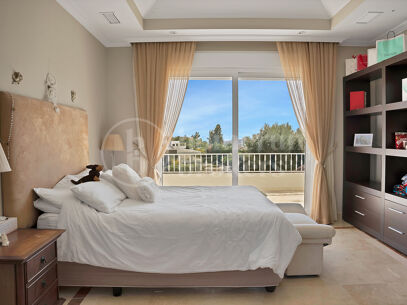 Villa Zanalita - Mansion with Panoramic Views in Nueva Andalucia