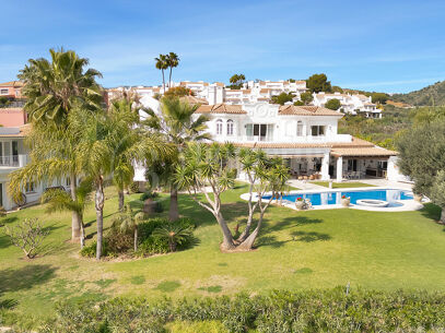 Villa Zanalita - Mansion with Panoramic Views in Nueva Andalucia
