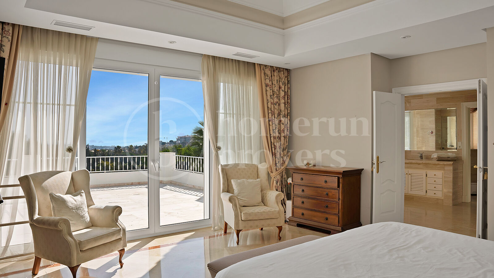 Villa Zanalita - Mansion with Panoramic Views in Nueva Andalucia