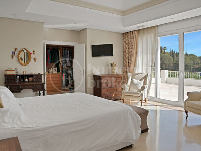 Villa Zanalita - Mansion with Panoramic Views in Nueva Andalucia