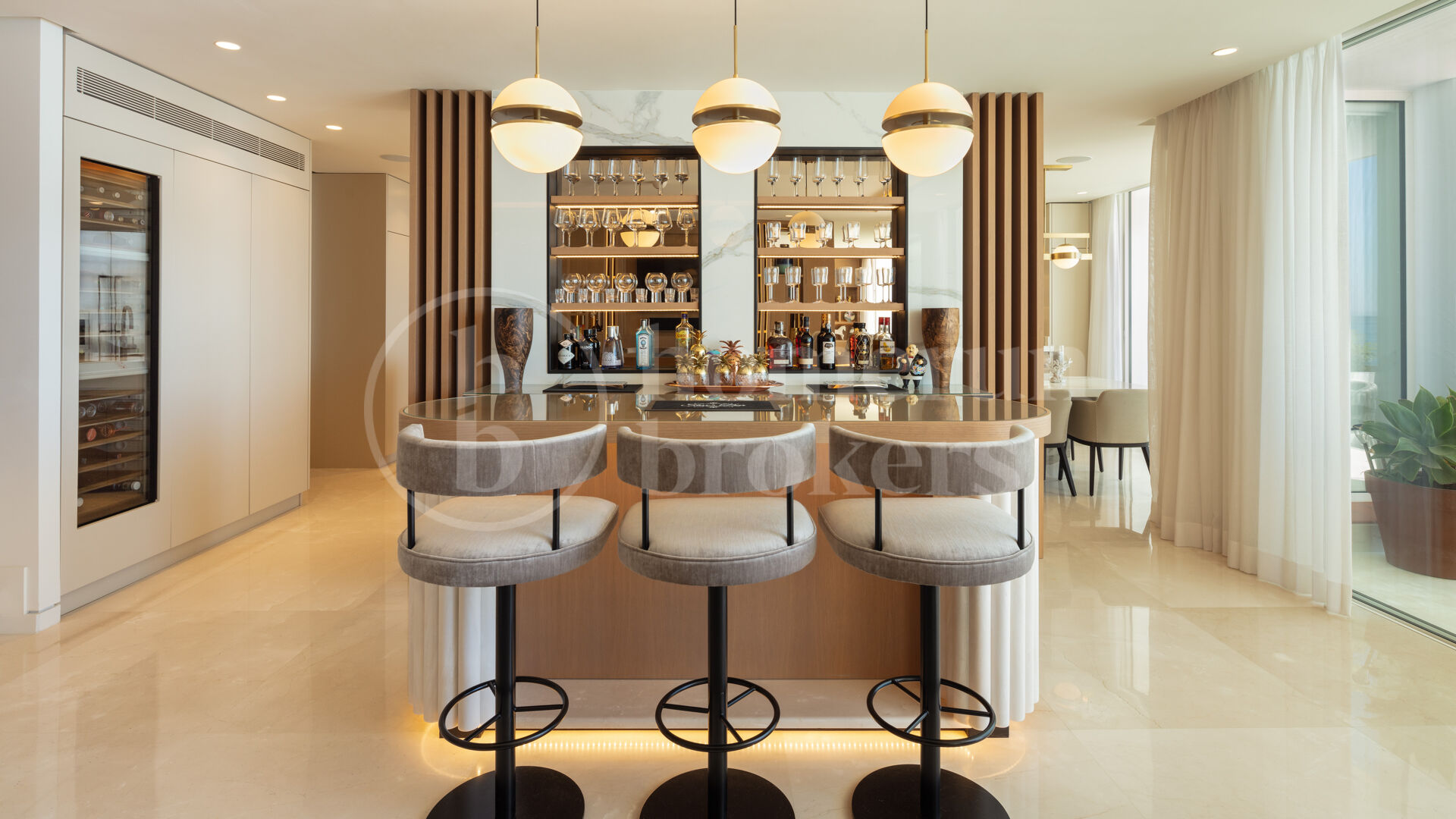 Penthouse One - Extraordinär Fastighet i Puente Romano
