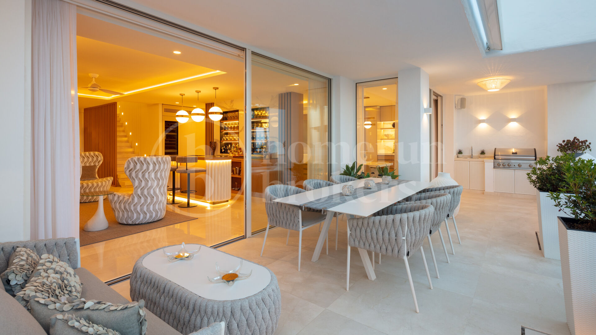 Penthouse One - Extraordinär Fastighet i Puente Romano