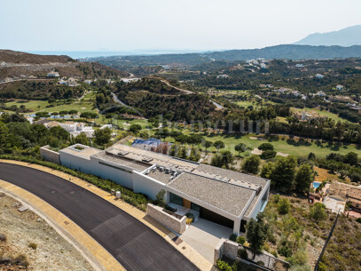 Villa Eight O Three - Stylish and Modern Luxury Villa in Marbella Club Golf Resort