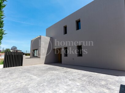 Pavilions 1 - New Modern Villa in Cortijo Blanco, San Pedro Beachside