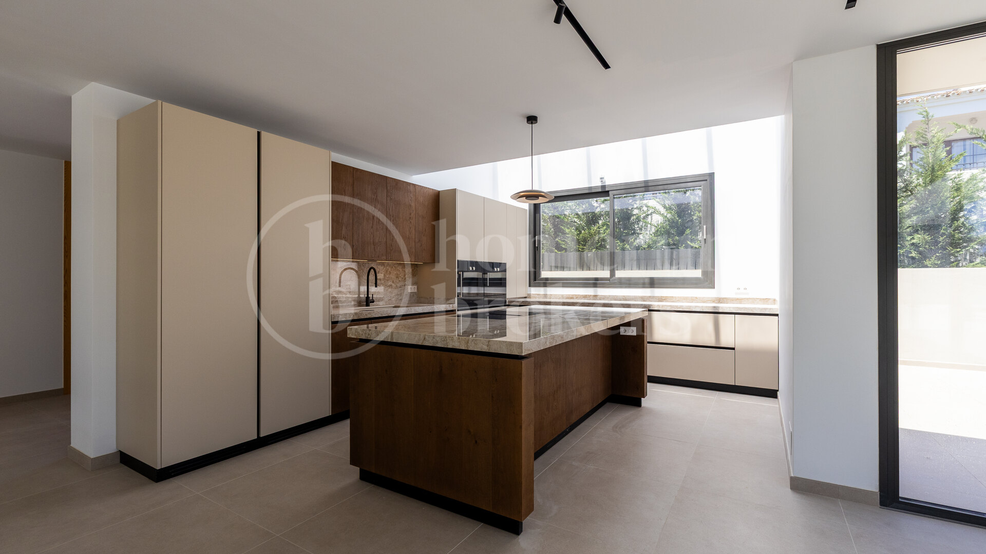 Pavilions 1 - New Modern Villa in Cortijo Blanco, San Pedro Beachside