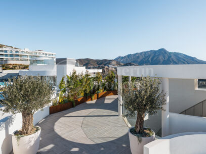 Zenith - Penthouse med Fantastisk Utsikt i The View, Benhavis