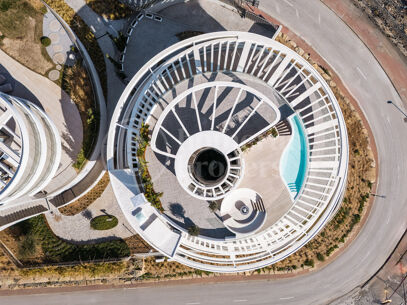 Zenith - Penthouse med Fantastisk Utsikt i The View, Benhavis