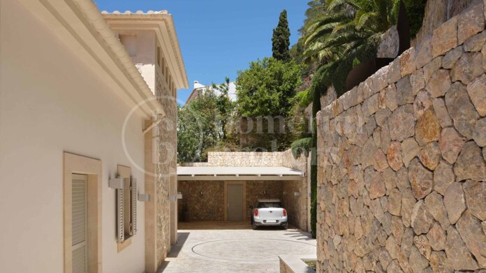Beautiful villa with stunning sea views in Cala Llamp
