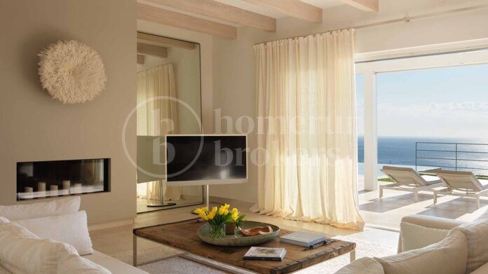 Beautiful villa with stunning sea views in Cala Llamp