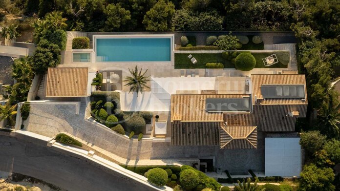 Beautiful villa with stunning sea views in Cala Llamp