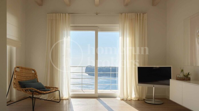Beautiful villa with stunning sea views in Cala Llamp