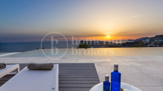 Beautiful villa with stunning sea views in Cala Llamp