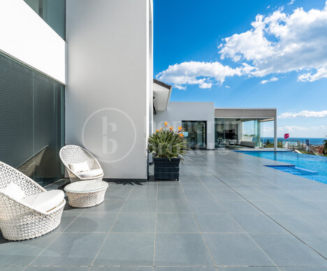 Blue Horizon -Contemporary Villa in Los Flamingos Golf Resort, Benahavis