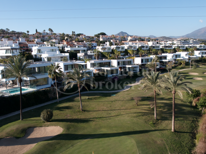 Villa att hyra i El Campanario, Estepona Öst