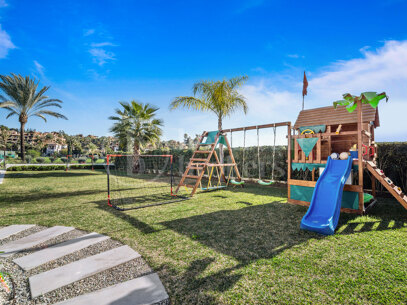 Villa att hyra i El Campanario, Estepona Öst