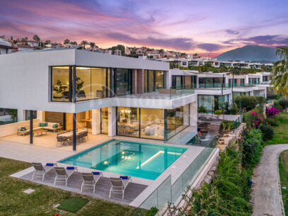 Villa att hyra i El Campanario, Estepona Öst
