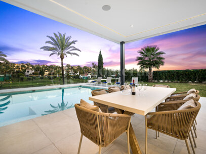 Villa att hyra i El Campanario, Estepona Öst