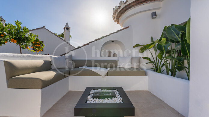 Penthouse Casa Cielo - Beautifully Renovated Penthouse With Sea Views