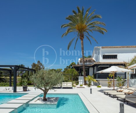 Villa Luun - Beautiful villa with stunning sea and mountain views in La Zagaleta