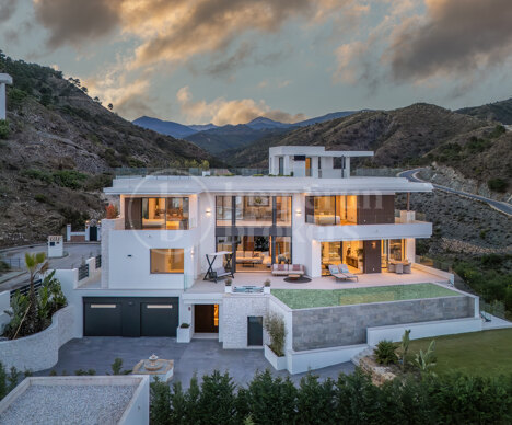 Lomas 10 - Modern Villa in Lomas de La Quinta