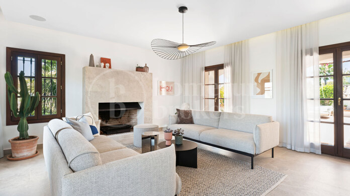 Villa El Herrojo - Perfect Holiday Home with Spectacular Views in Benahavis