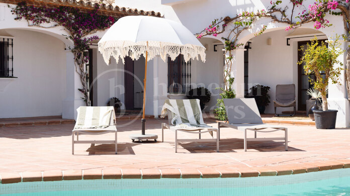 Villa El Herrojo - Perfect Holiday Home with Spectacular Views in Benahavis