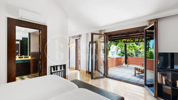 Villa Bali - Puente Romano Residence Staff Included