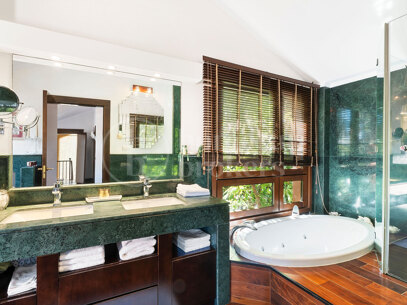 Villa Bali - Puente Romano Residence Staff Included