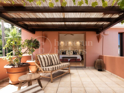 Villa Bali - Puente Romano Residence Staff Included