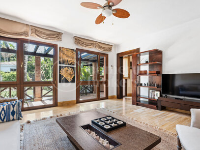 Villa Bali - Puente Romano Residence Staff Included