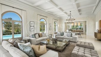 Pleyades 10 - Classical Estate in Nueva AndalucIa