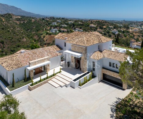 Villa Amara - Panoramic Views in La Quinta