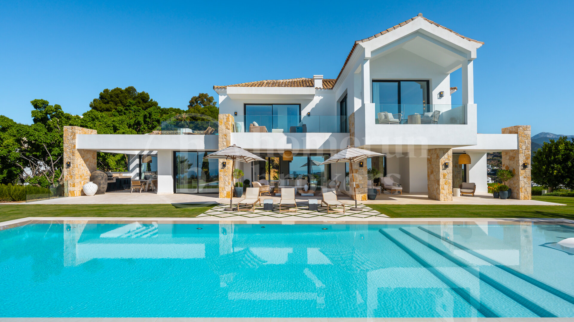 Villa Amara - Panoramic Views in La Quinta