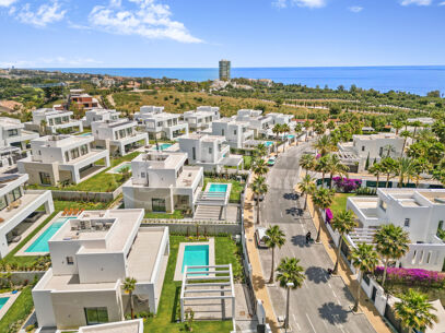Villa La Finca - Modern Living East Marbella in Rio Real