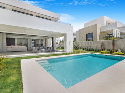 Villa La Finca - Modern Living East Marbella in Rio Real