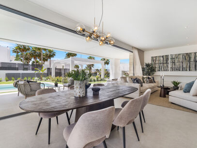 Villa La Finca - Modern Living East Marbella in Rio Real