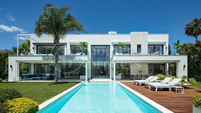 Villa Natura - Villa located Seaside in Marbesa, East Marbella