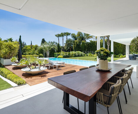 Villa Natura - Villa located Seaside in Marbesa, East Marbella