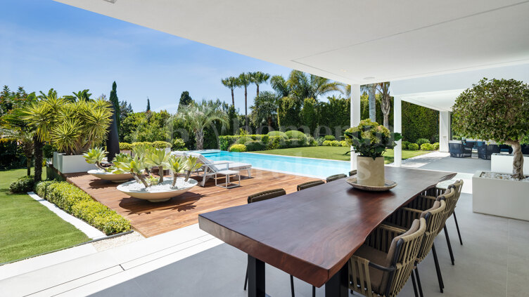 Villa Natura - Villa located Seaside in Marbesa, East Marbella