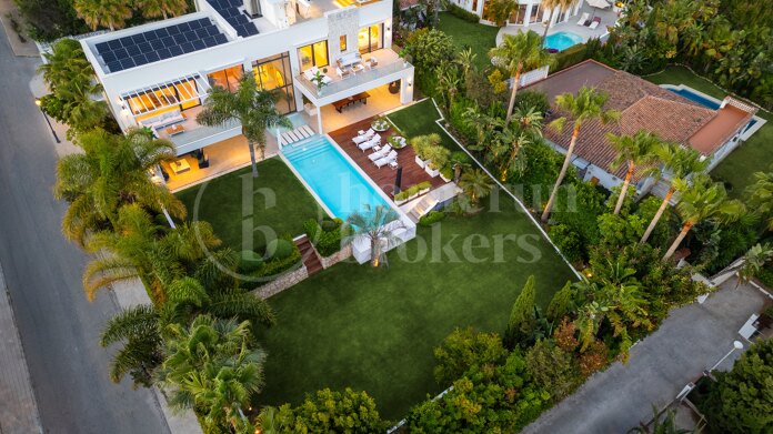 Villa Natura - Villa located Seaside in Marbesa, East Marbella