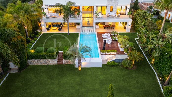 Villa Natura - Villa located Seaside in Marbesa, East Marbella