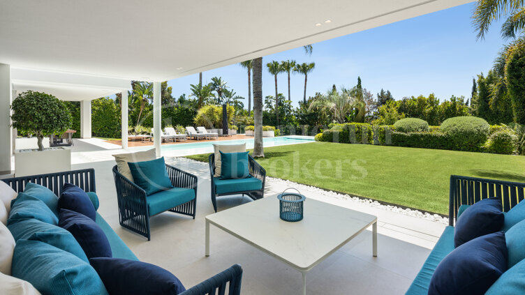 Villa Natura - Villa located Seaside in Marbesa, East Marbella