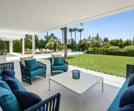 Villa Natura - Villa located Seaside in Marbesa, East Marbella