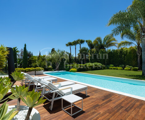 Villa Natura - Villa located Seaside in Marbesa, East Marbella