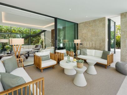 Villa Azul - Contemporary Villa in La Cerquilla