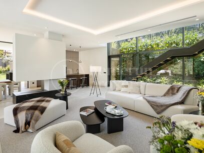 Villa Azul - Contemporary Villa in La Cerquilla